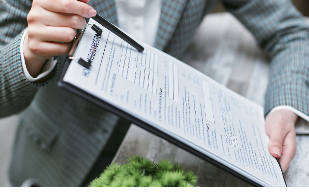 Insurance Sales vs. Underwriting: Which Career Path is Right for You?